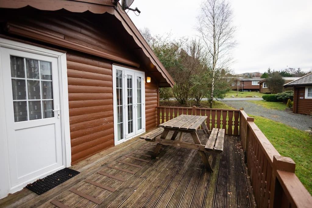 Cozy Norwegian Style Log Cabin In Rural Snowdonia - 2 Bedrooms & Parking By Seren Short Stays Ffestiniog Kültér fotó